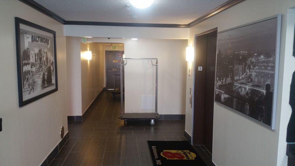 Super 8 By Wyndham Baltimore/Essex Area Exterior photo